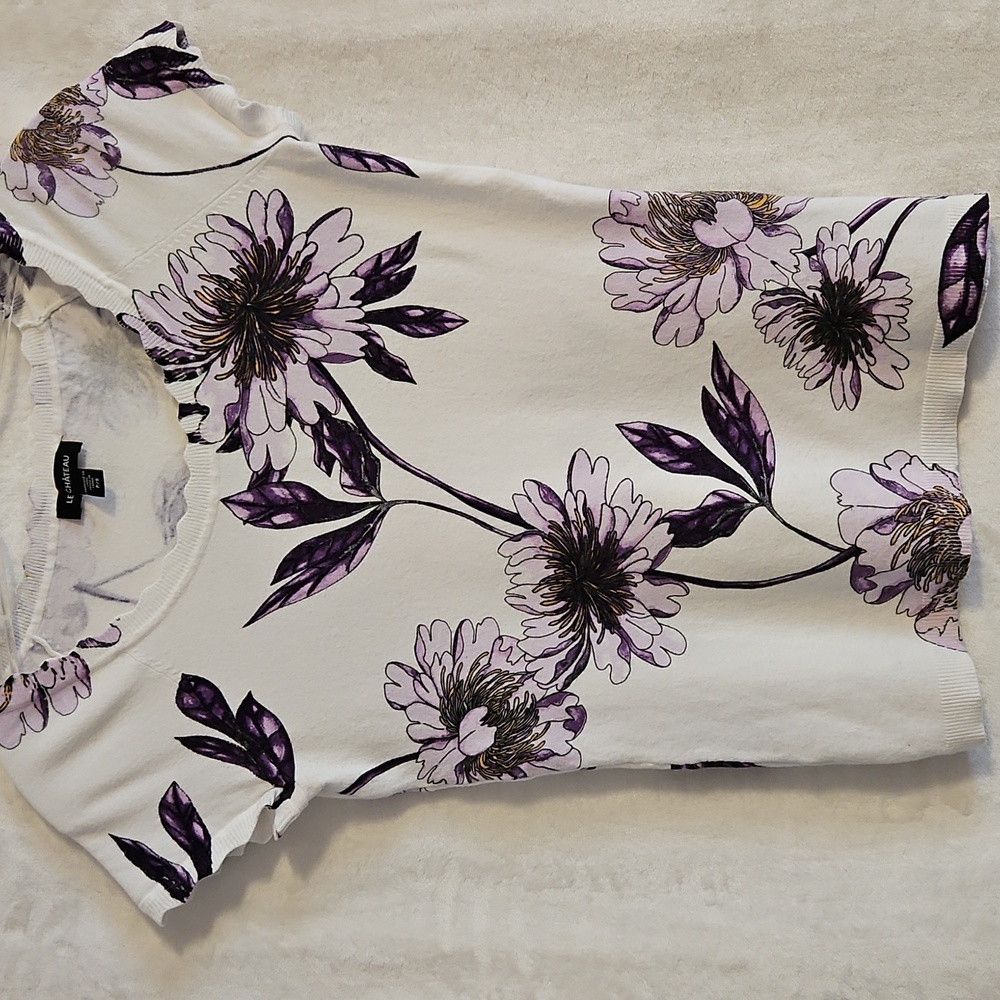 Le Château Floral Short-Sleeve Sweater – Size Small, 69% Rayon / 31% Polyester